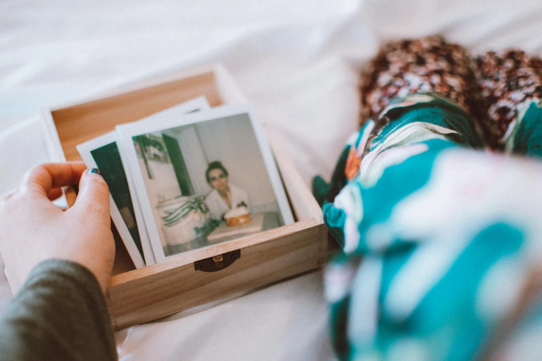 Best Pet Memorial Boxes: 9 Picks in 2026